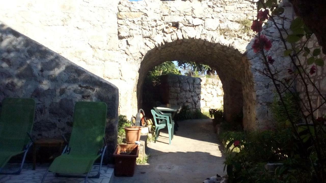 Cottage Melita The Apartment For Animal Lovers Babino Polje Exteriér fotografie